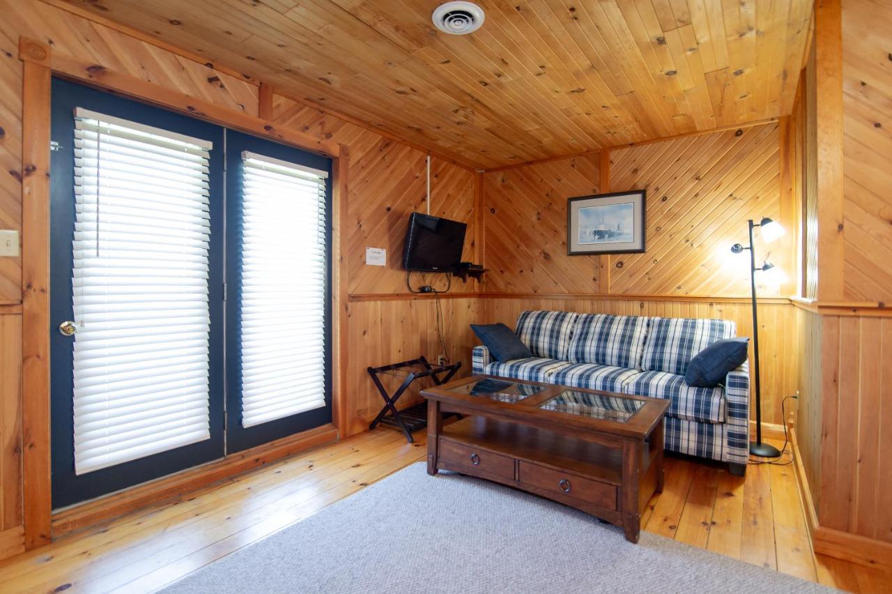 Bye The Bay Bed And Breakfast Ridgetown Экстерьер фото