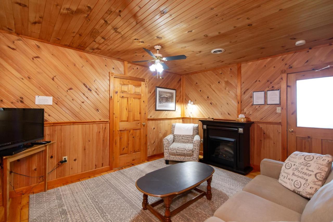 Bye The Bay Bed And Breakfast Ridgetown Экстерьер фото
